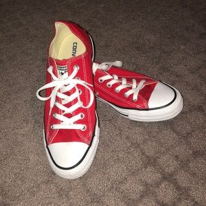 Res Converse, worn once. Women size 9, men 7
